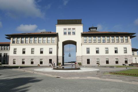 Университет Коч - Koç University - 1