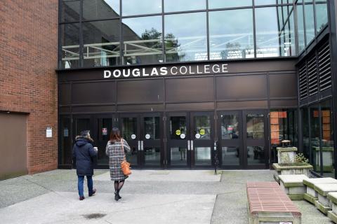Колледж Дугласа - Douglas College - 4