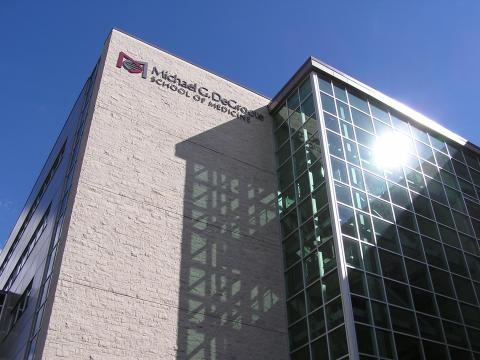 Университет Макмастер - McMaster University  - 4