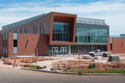 Университет острова Принца Эдуарда - University of Prince Edward Island - 3