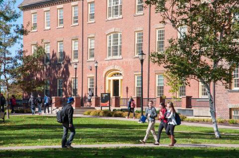 Университет острова Принца Эдуарда - University of Prince Edward Island - 4