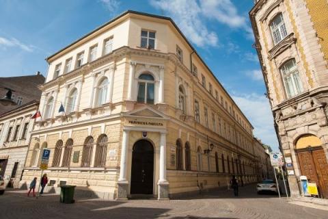 Университет Павла Йозефа Шафарика в Кошицах - Univerzita Pavla Jozefa Šafárika v Košiciach - 2
