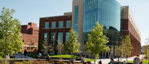 Университет Висконсин – О-Клэр - University of Wisconsin–Eau Claire - 5