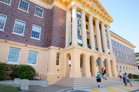 Университет Квинсленда - University of Queensland - 4