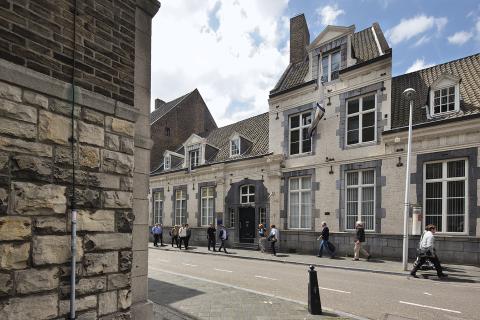 Университет Маастрихта - Maastricht University - 3