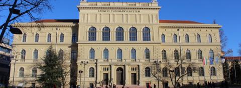 Университет Сегед - Szegedi Tudományegyetem - 3