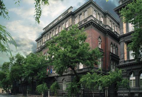 Университет Земмелвейс - Semmelweis Egyetem -  5