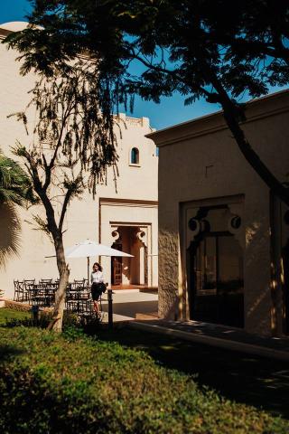 Эмирейская академия гостиничного менеджмента - The Emirates Academy of Hospitality Management - 2