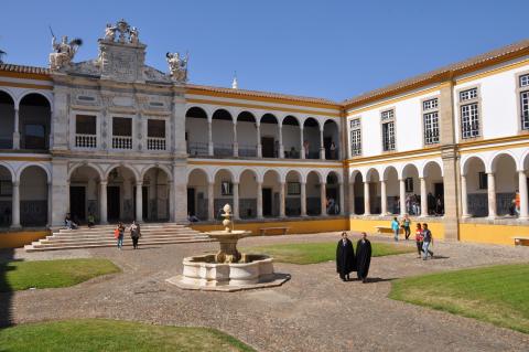 Университет Эворы - Universidade de Évora - 3