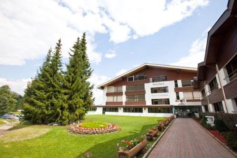 Международный колледж гостиничного менеджмента Les Roches - Les Roches Jin Jiang International Hotel Management College - 2