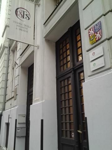 Университет финансов и управления - University of Finance and Administration - 2