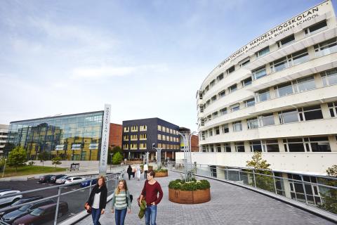Университет Йёнчёпинга - Jönköping University - 4