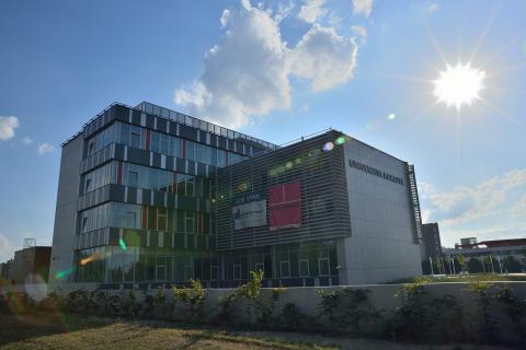 Карлов университет – Univerzita Karlova v Praze - 2