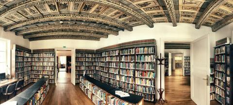 Англо-Американский университет - Anglo-American University - 4