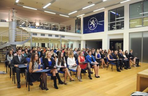 Университет экономики и управления в Праге - University of Economics and Management Prague - 4