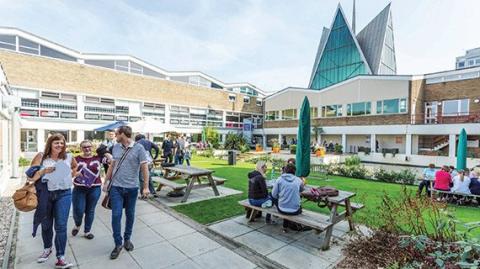 Кентерберийский университет Крайст-Черч 4