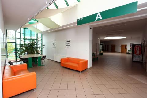 Университет Лазарского в Варшаве - 6