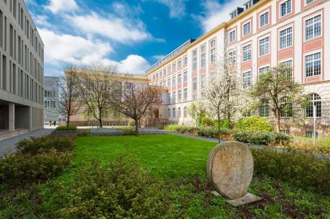 Дрезденский университет технологии и экономики - Hochschule für Technik und Wirtschaft Dresden