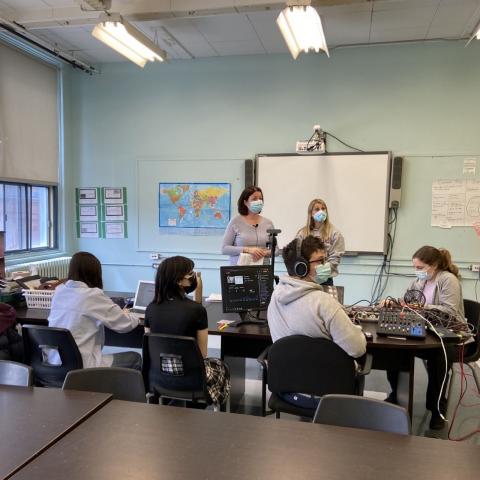 Объединение школ Lester B. Pearson - Lester B. Pearson School Board