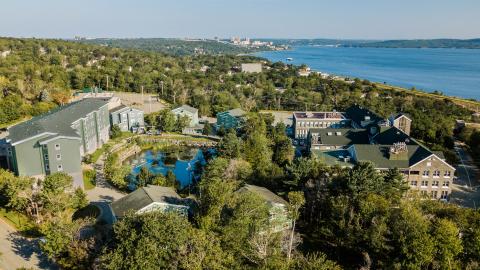 Университет Маунт-Сент-Винсент – Mount Saint Vincent University