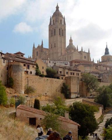 Университет IE – IE University