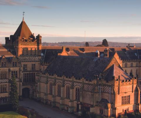 Языковая школа Bucksmore education– Bucksmore education