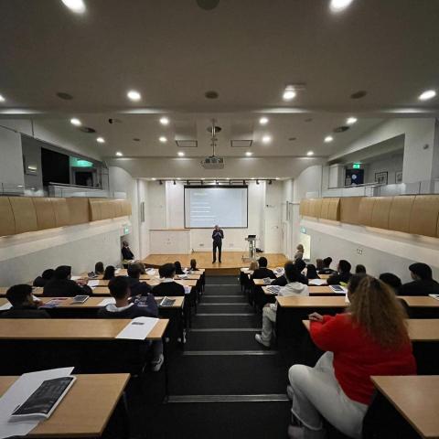 Колледж David Game – David Game College -4