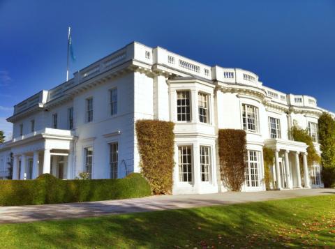 Бизнес-школа Хенли – Henley Business School - 2