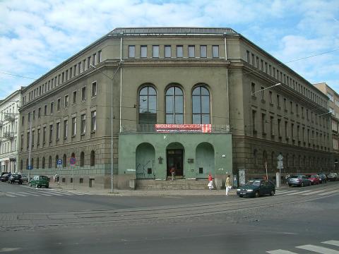 Университет искусств их. Магдалена Абаканович в Познани - Uniwersytet Artystyczny im. Magdaleny Abakanowicz w Poznaniu - 2