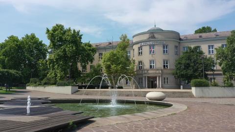 Университет Дунауйвароша - University of Dunaújváros - 3