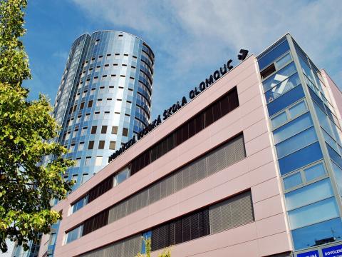 Моравский университет Оломоуца - Moravská vysoká škola Olomouc